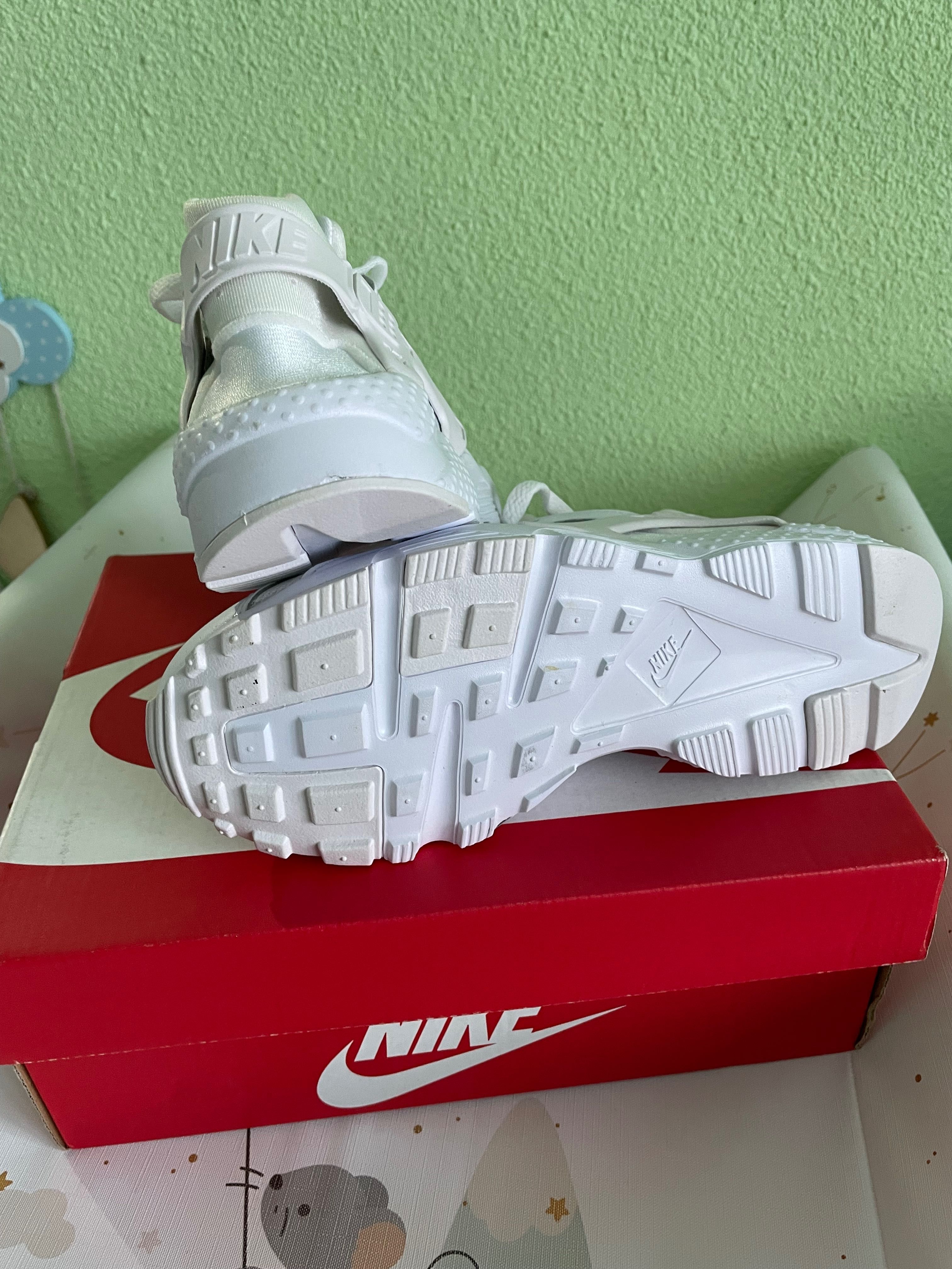 Nike huarache Нови