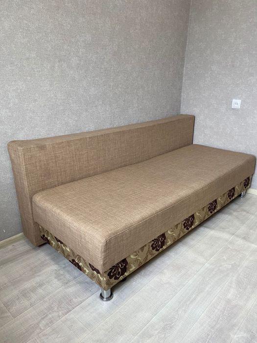 Продаю диван тахту