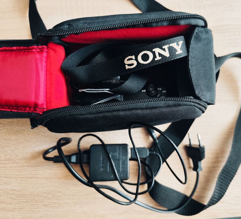 Sony Alpha 5100 mirrorless