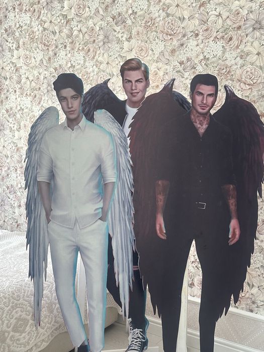 Секрет небес / Клуб романтики / Фигуры в полный рост