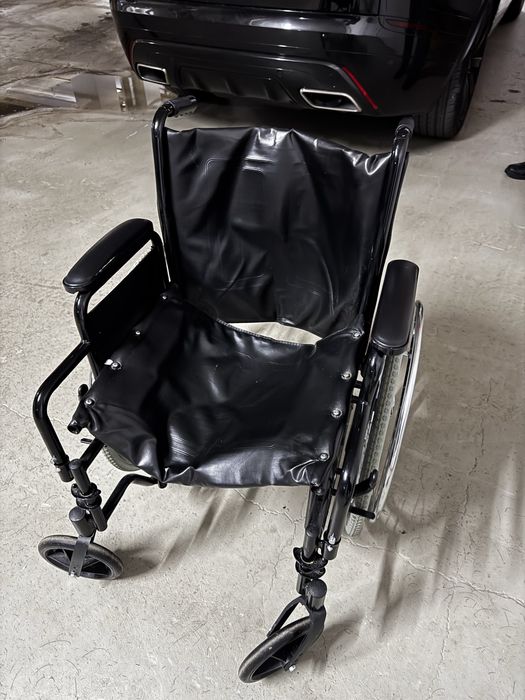 Инвалидная коляска