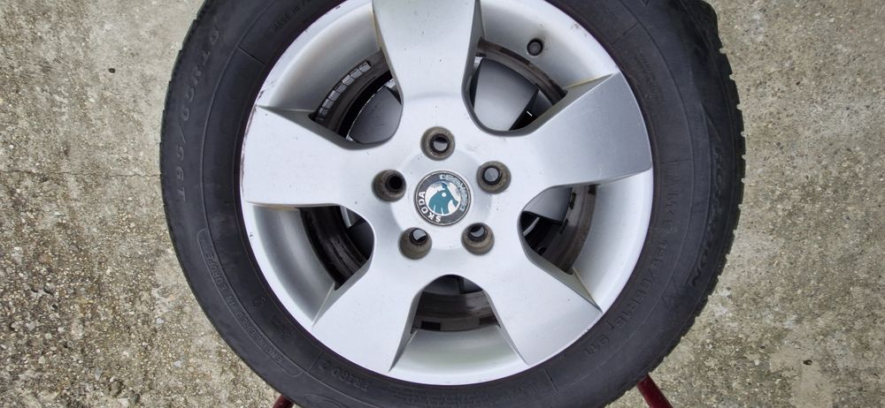Jante cu anvelope de iarna 5 x 112, 195/65 R15 Skoda, Octavia, Golf