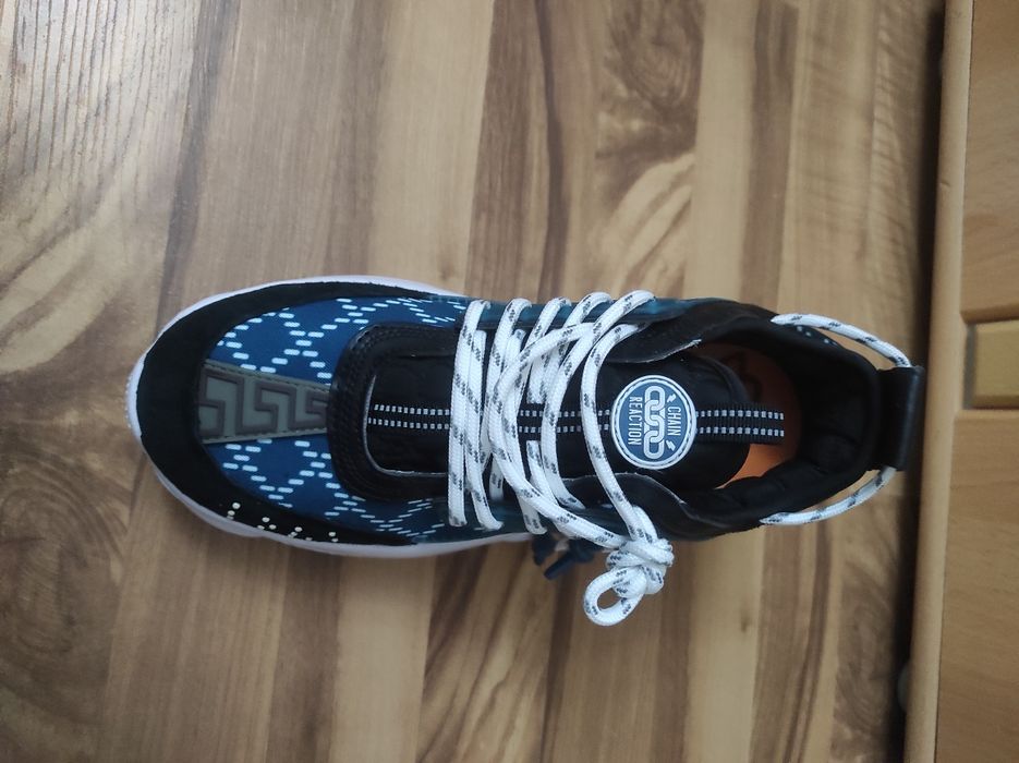 Versace chain reaction blue
