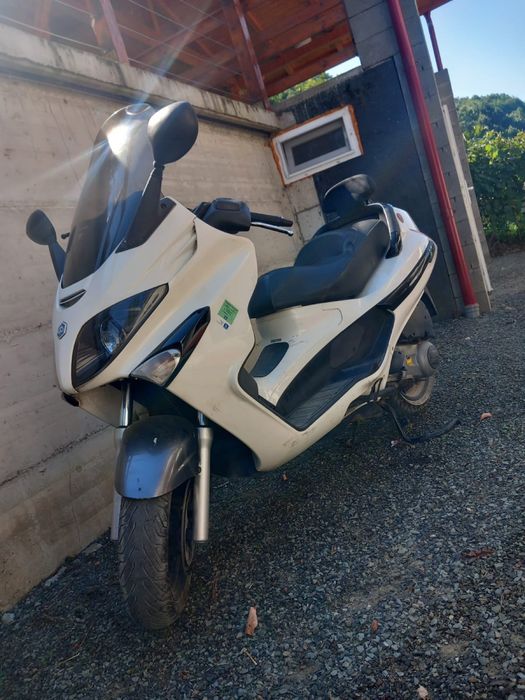 Scuter Puaggio 125