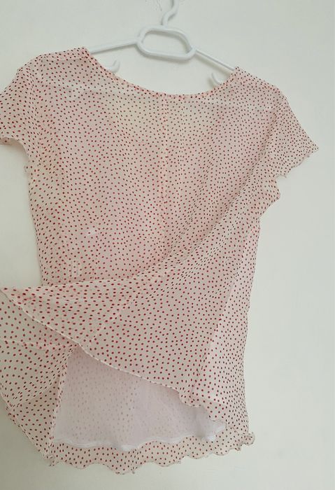 Costum damă fustă și bluză.