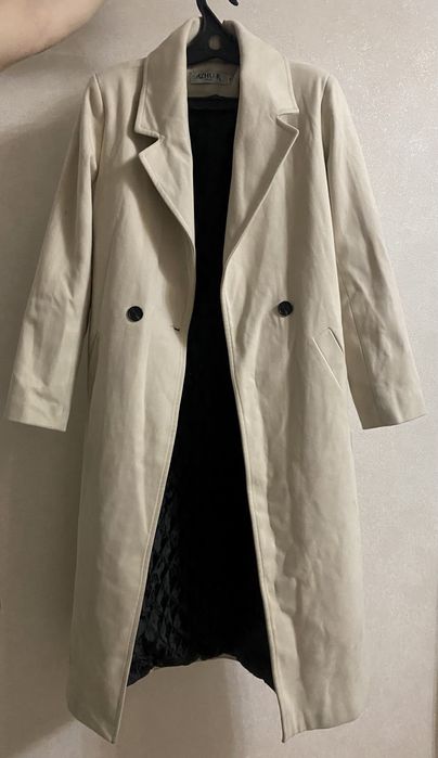 Продам теплое пальто. Идеально для весны