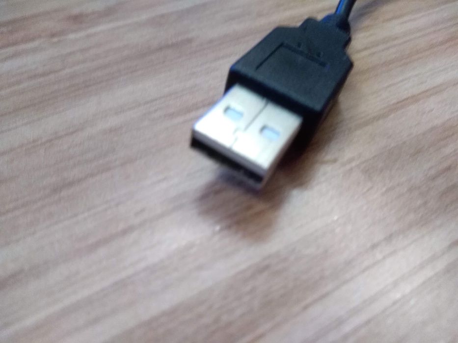 Cablu USB, cu comutator date/incarcare