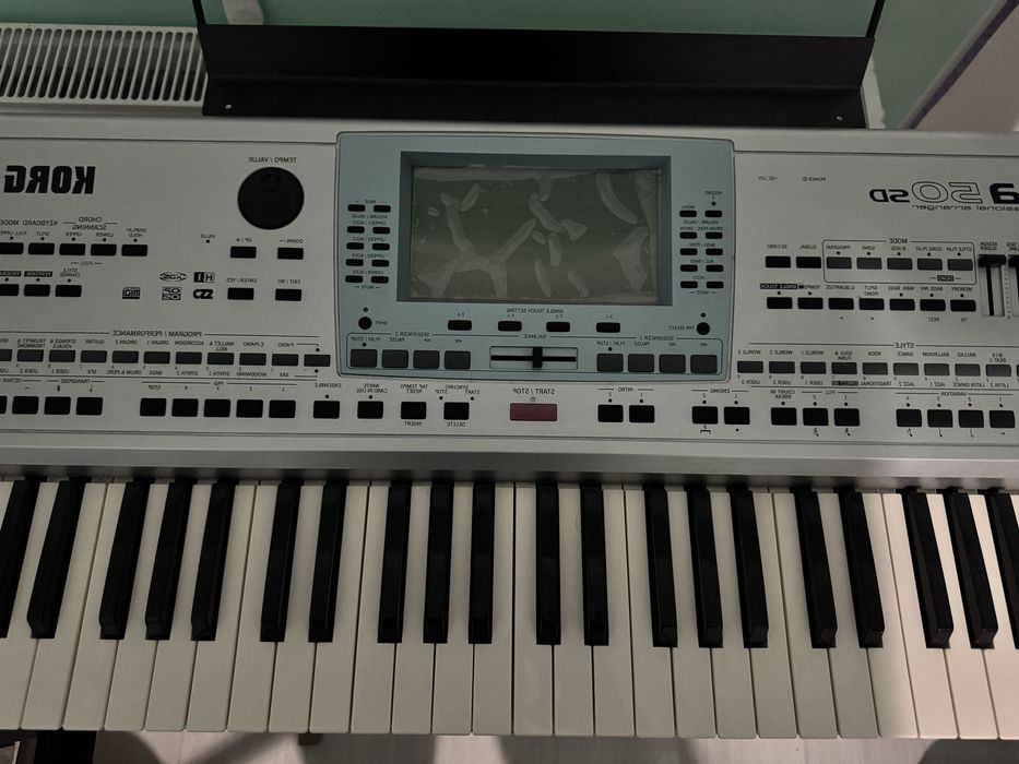 Синтезатор KORG 50SD