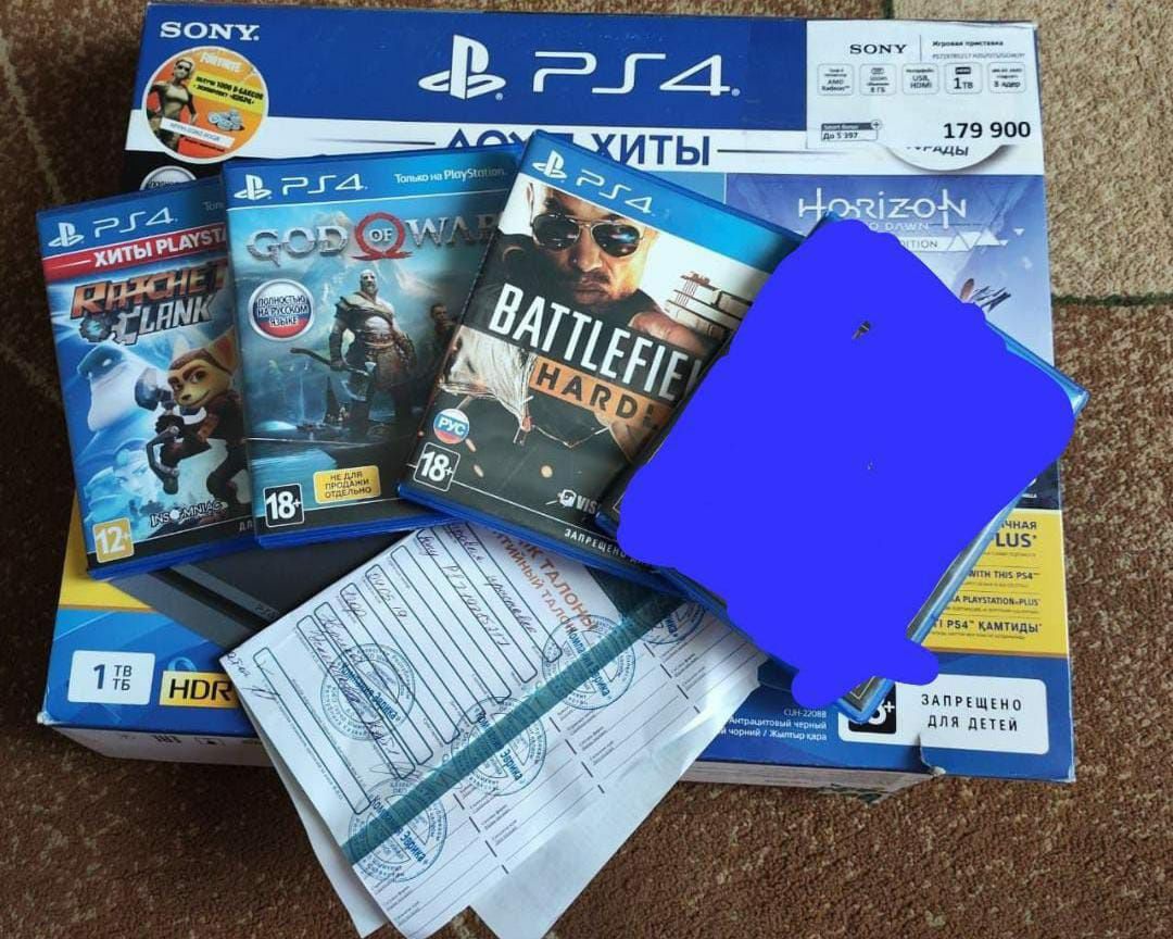 Продам Playstation 4