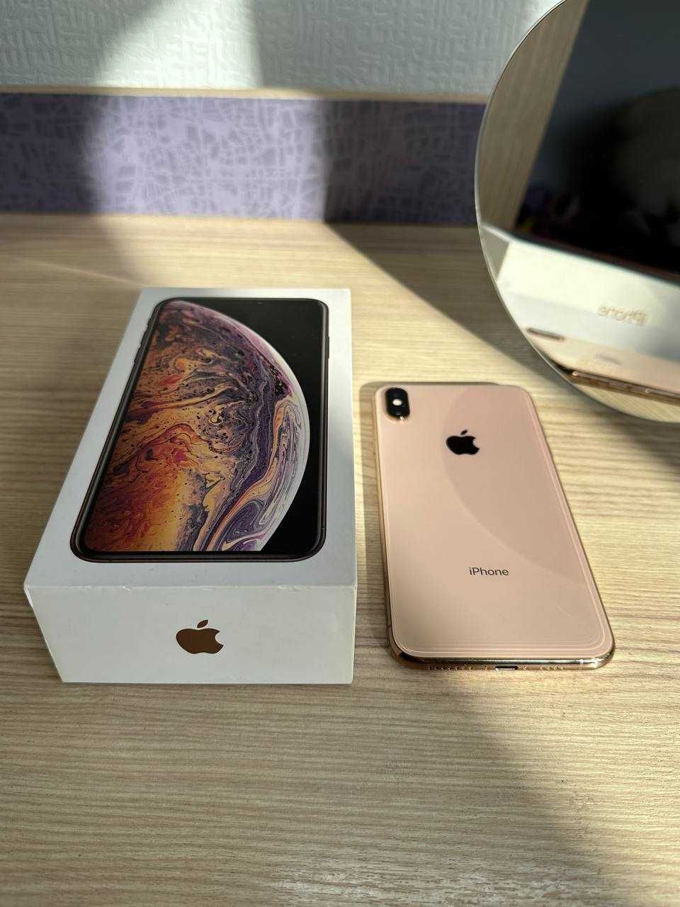 Продам Iphone XS MAX