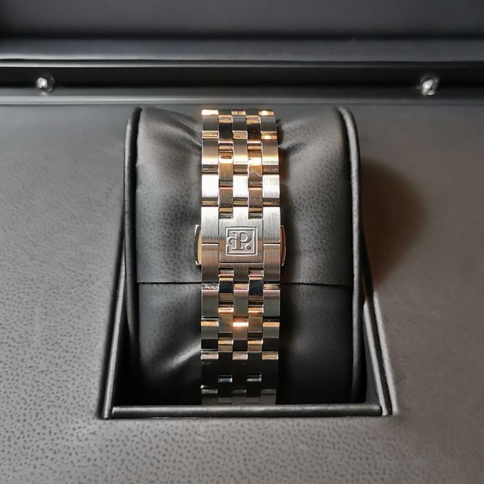 Часовник Perrelet  power reserve A1004