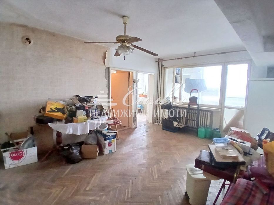 Продава се Двустаен апартамент в Шумен, Добруджански - 64 кв.м за 1315 €/кв.м - Снимка #1