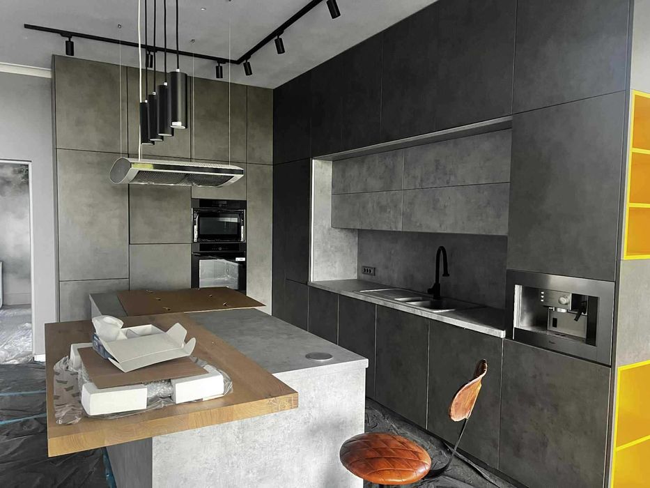 scaune sufragerie și scaune bar