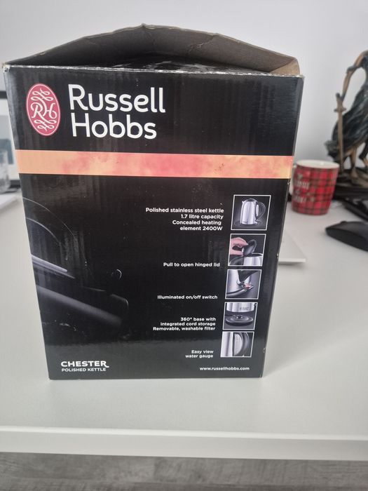 Fierbător Russell Hobbs