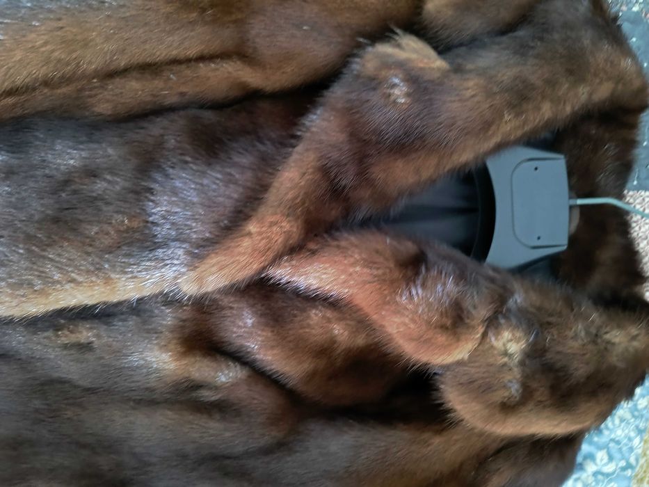 vand haina blana nutrie/nurca