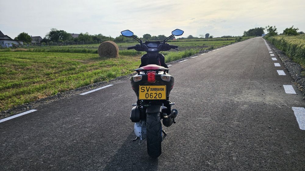 Scuter Aprilia SR50 Factory 2007, Carburație