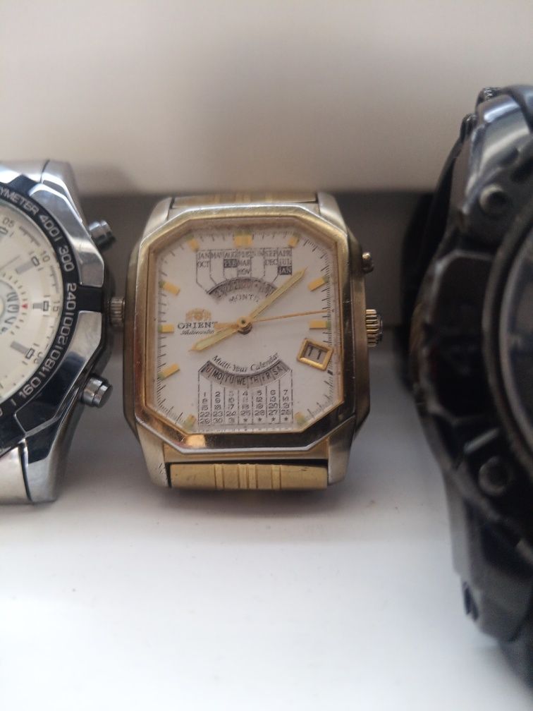 Продавам колекция часовници – Festina, Orient, Doxa, Breitling, Oruss
