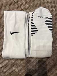 2 чифта чисто нови футболни калци Nike размер S/M