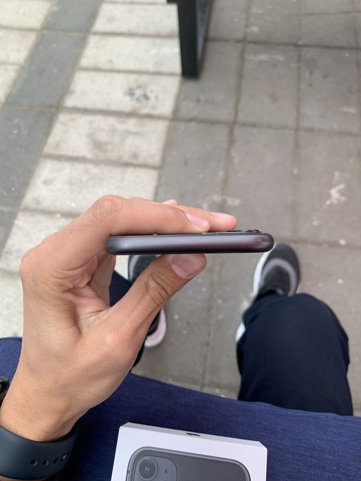 iPhone 11 Full/82%