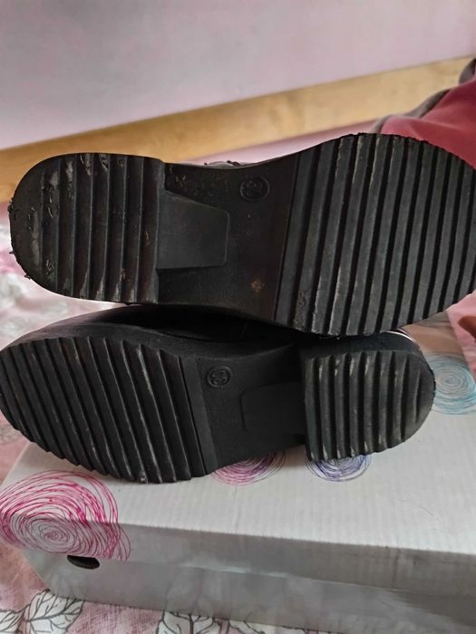 Зимни ботушки за момичета.