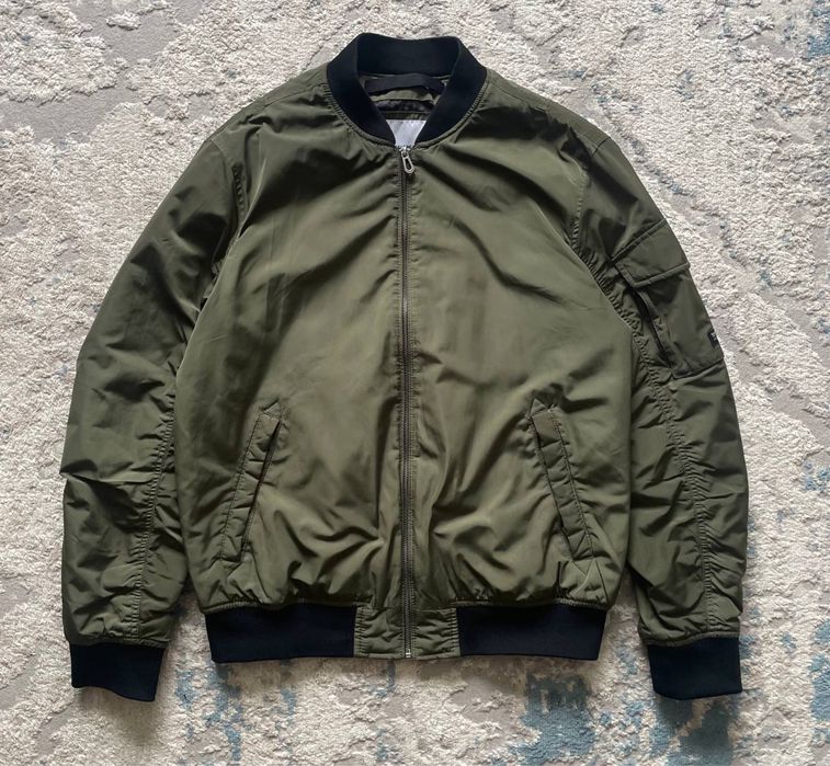 Бомбер Pull&Bear