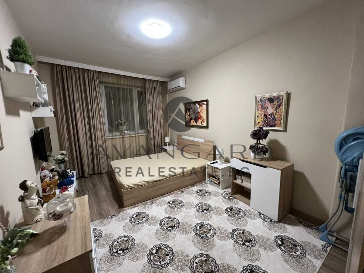 Продава се Тристаен апартамент в Пловдив, Централна гара - 100 кв.м за 2500 €/кв.м - Снимка #4