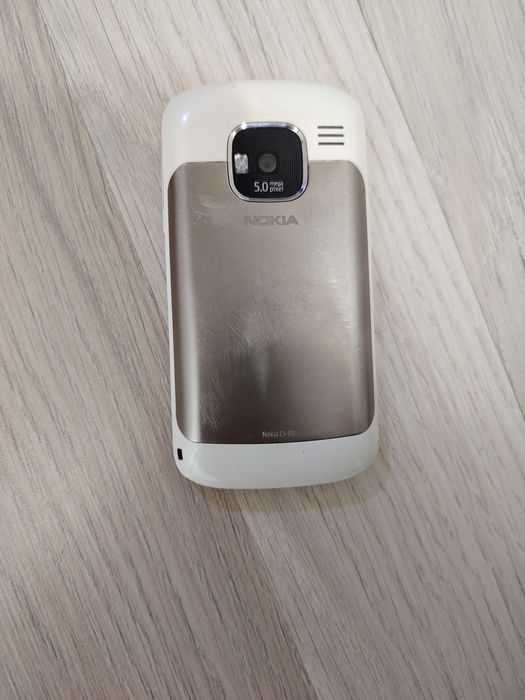 Nokia e5 holati yahshi