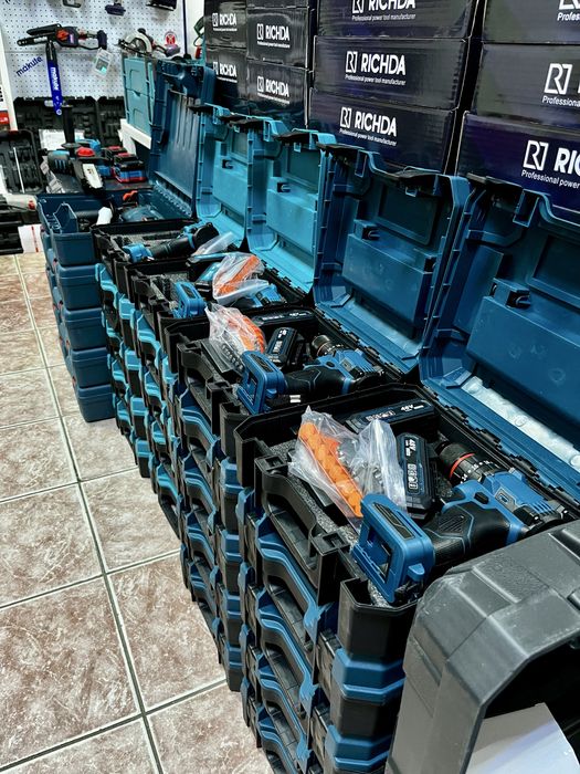 Аккумуляторный шуруповерт, безщеточный шуруповерт