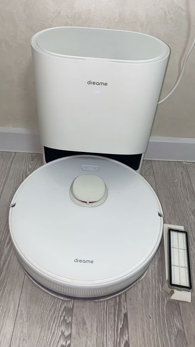 Робат пылесос в харошем рабочем состаяни