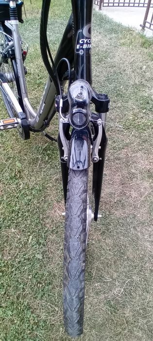 Bicicletă electrică asistată .