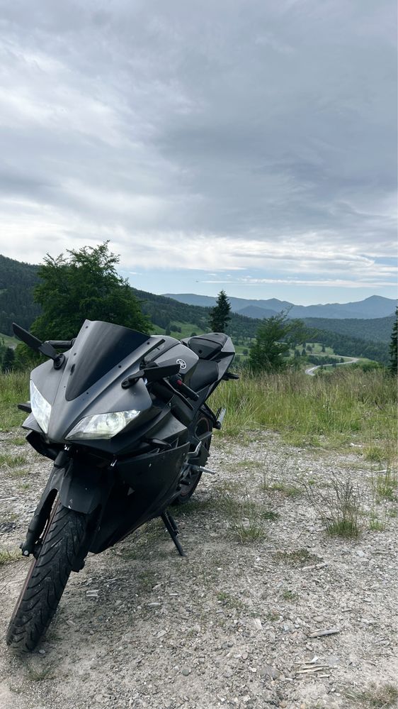 Vând Yamaha YZF R 125