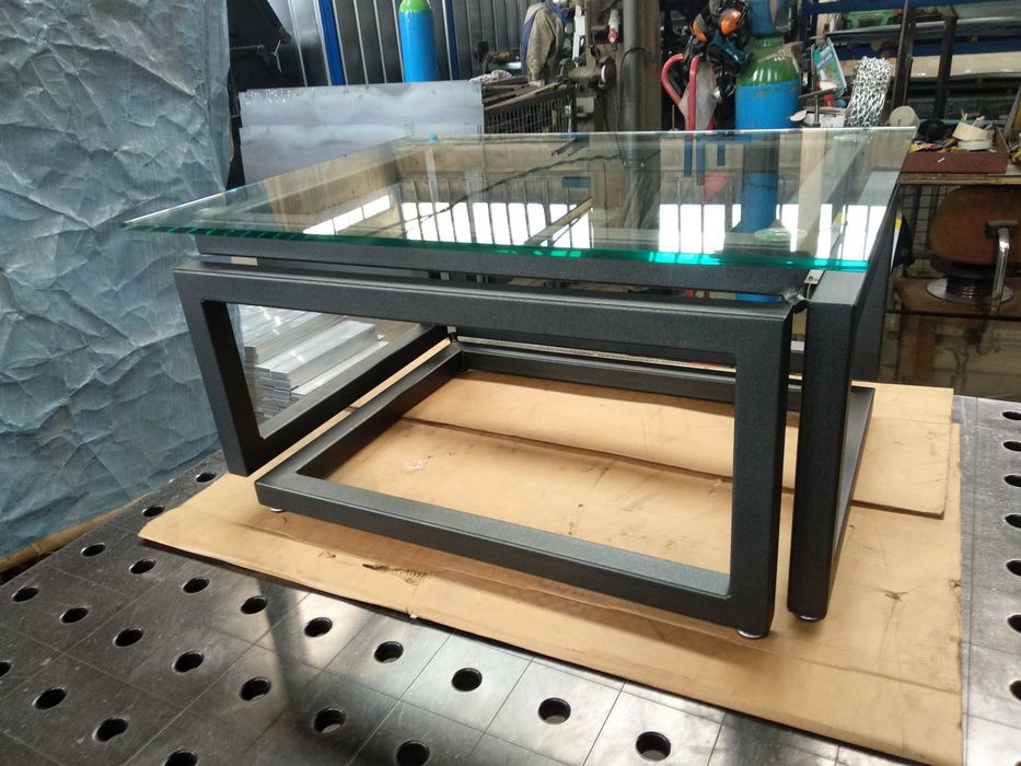 Метална арт маса(безкраен дизайн) infinity table, infinity design