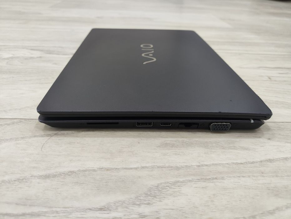 Sony Vaio S11 I5 6th 8/255Gb