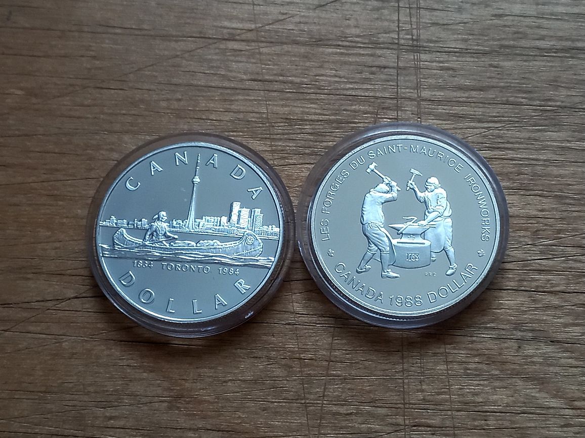 Серебряные доллары Канады