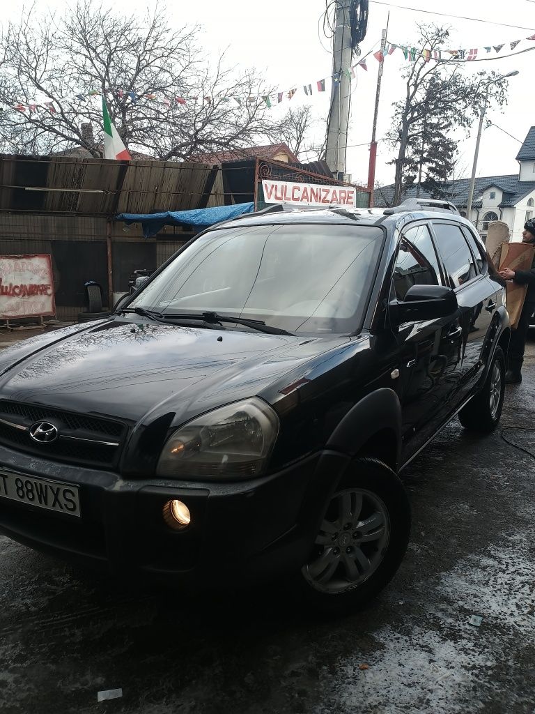 Hyundai Tucson an 2008