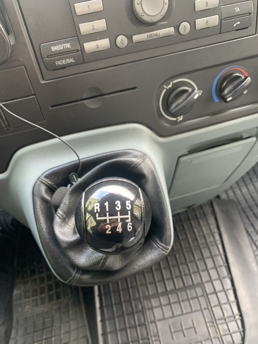 Ford Transit cu bena