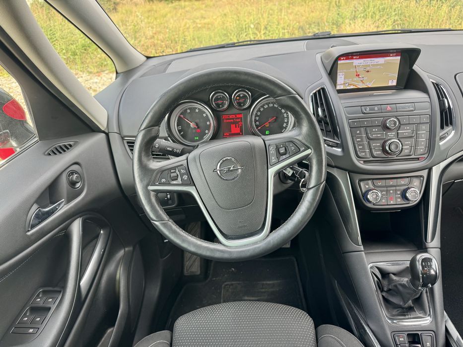 Opel Zafira 2015 euro 6 2.0cdti 170 cai, xenon, navi (sharan, touran)