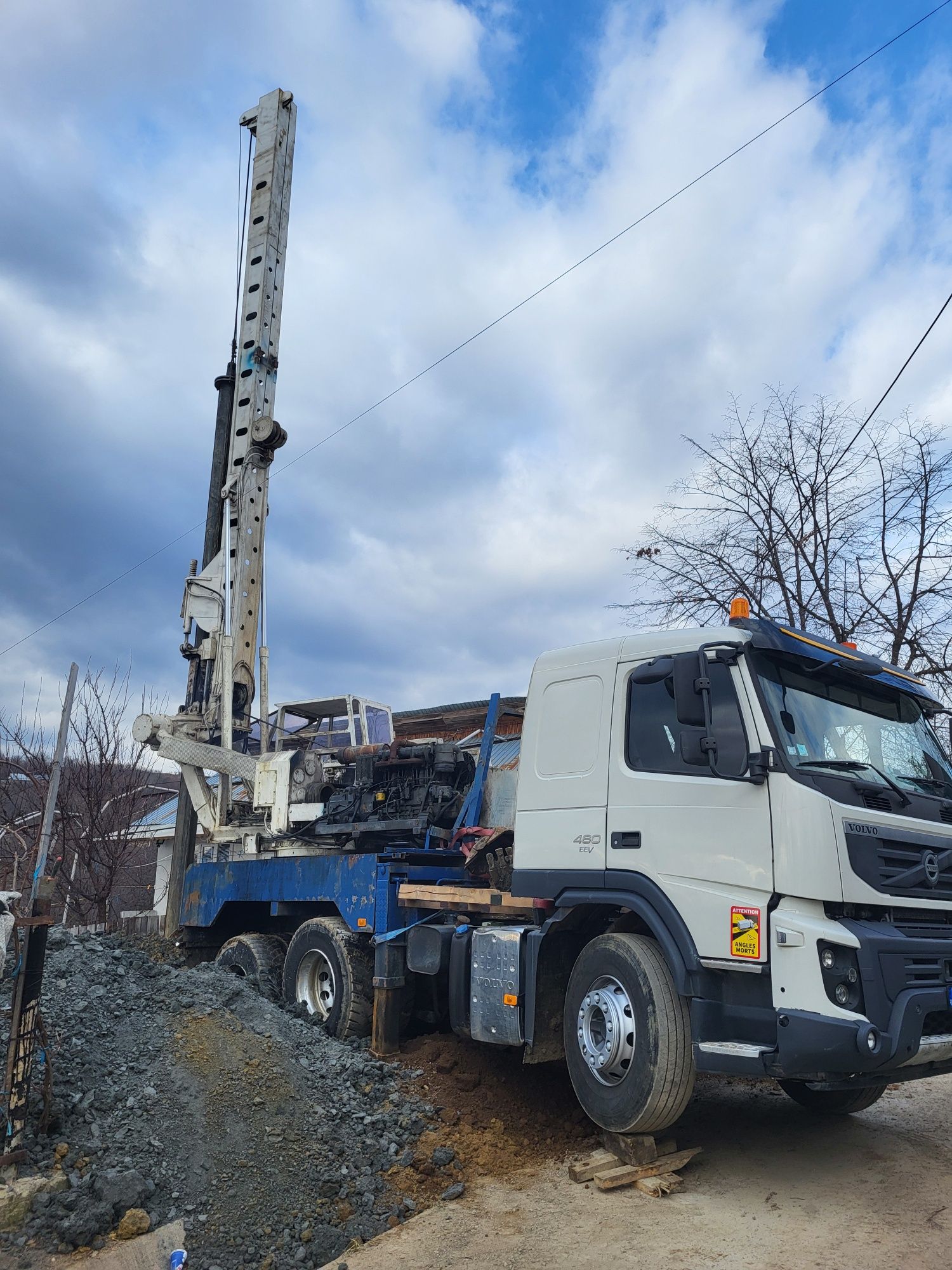 Fantani, foraje, piloni, cămine, fose cu tuburi din beton