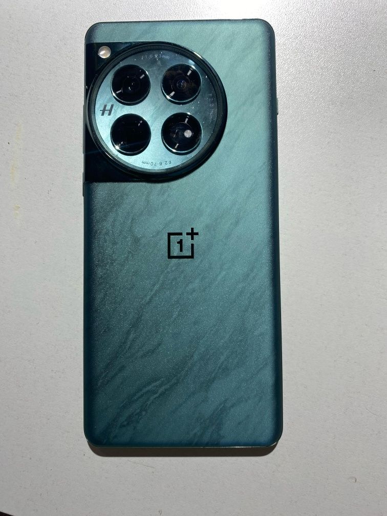 Oneplus 12 в идеальном состоянии, глобальная версия пользовался 2 неде
