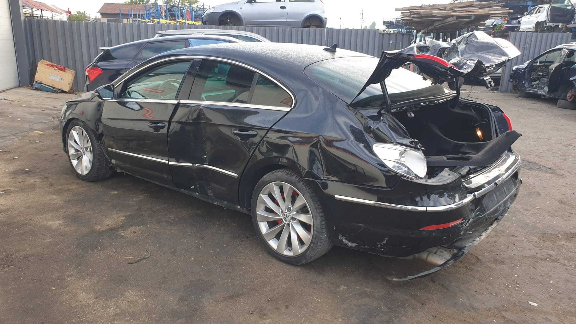 Dezmembrez Volkswagen Passat CC 2.0 TDi an 2011 cod motor CBB