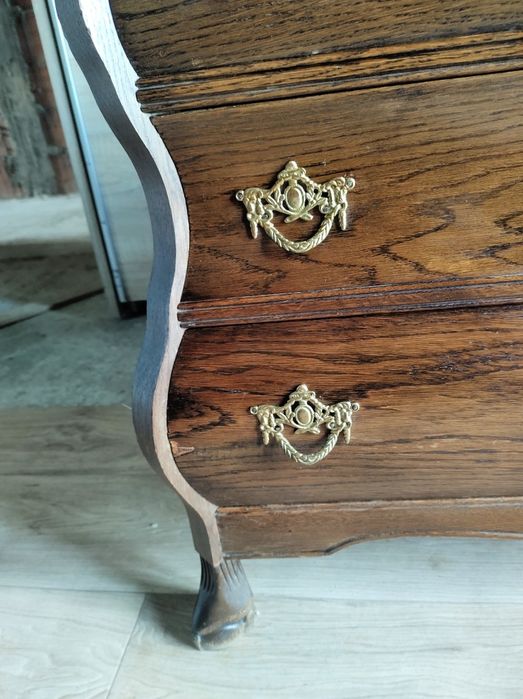Comoda clasica furnir vintage
