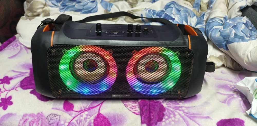 Boxa portabila Roseland