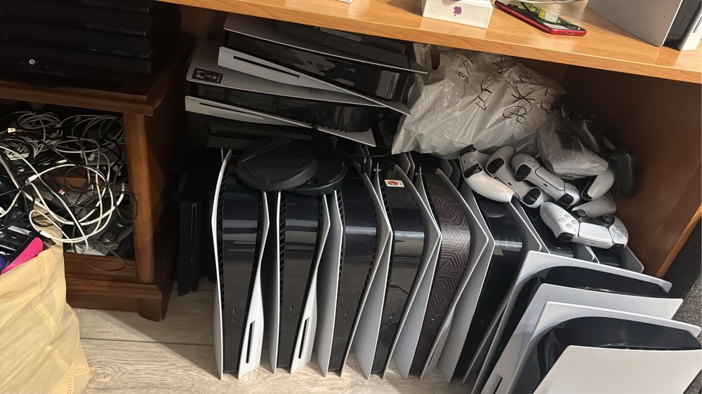 Playstation 5 playstation 4