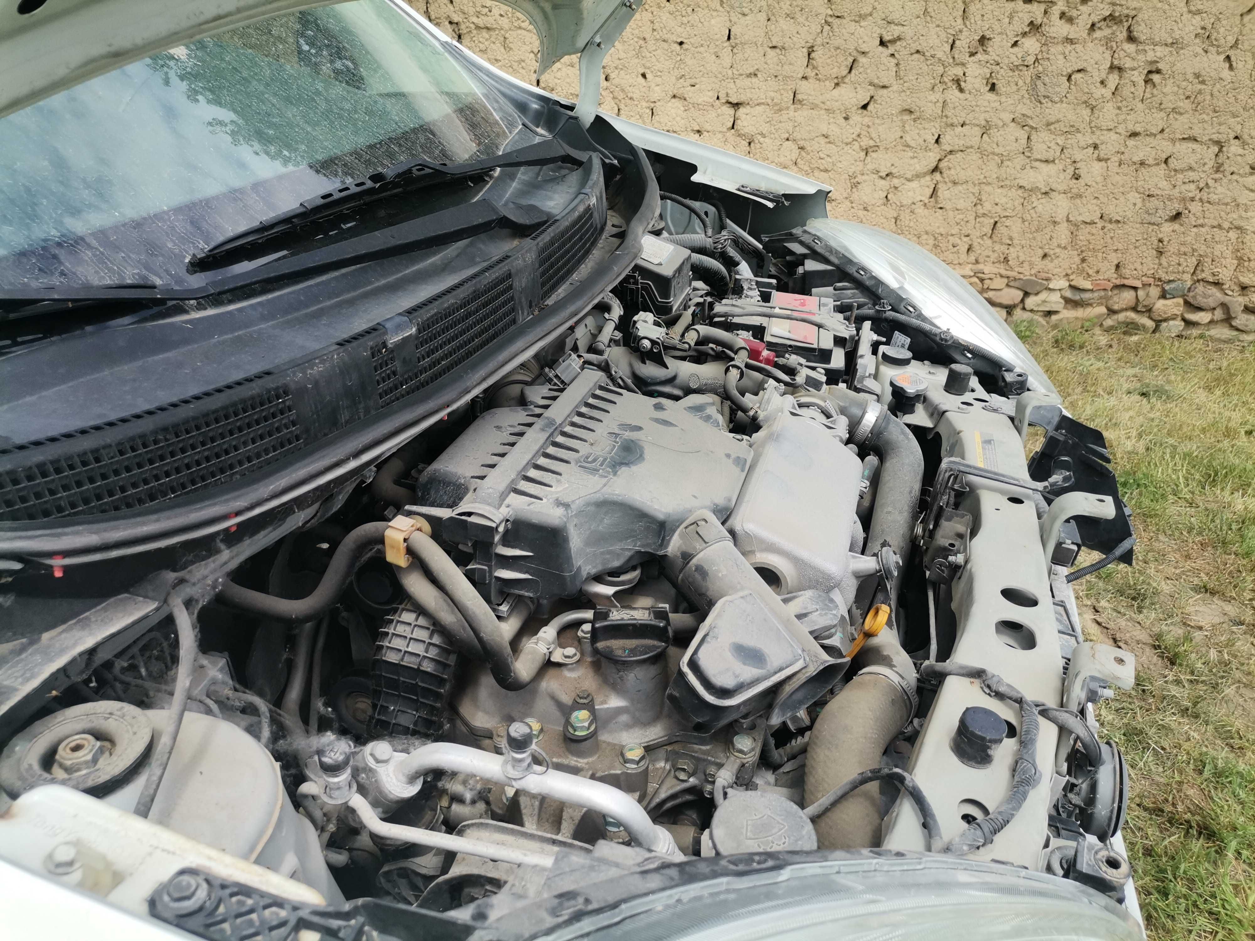 Nissan Micra K13 на части 1.2 компресор и cvt кутия