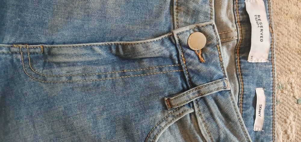 Blugi RESERVED - skinny - mărime 31 (produs NOU, fără etichetă)