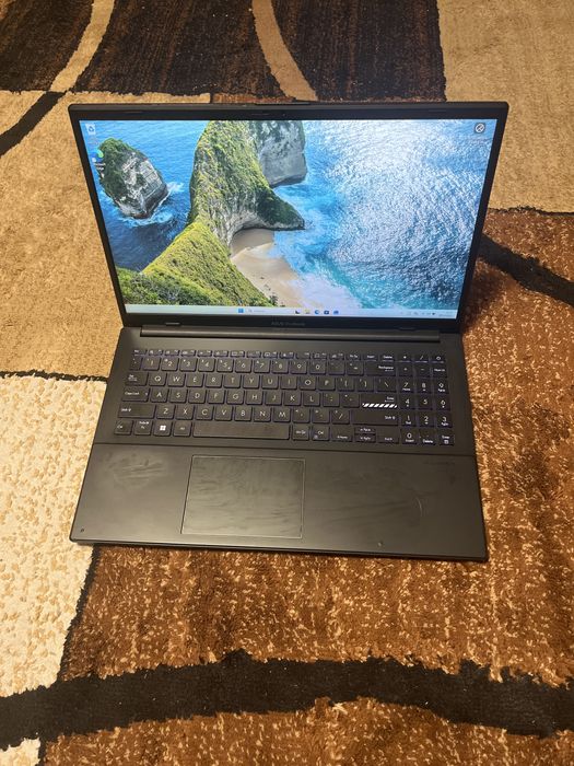 Leptop asus vivobuk go15 model 2024