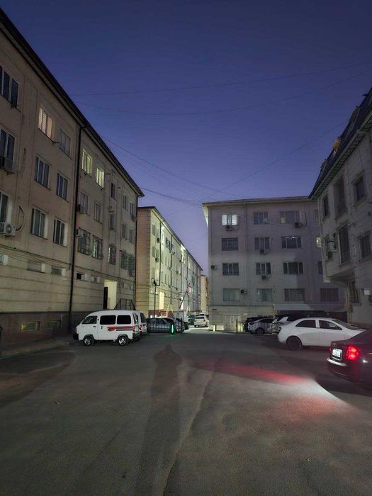 2х комнатная квартира на 2 этаже 70кв/м, в Самарканде