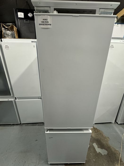 Combina frigorifica Samsung BRB26705DWW