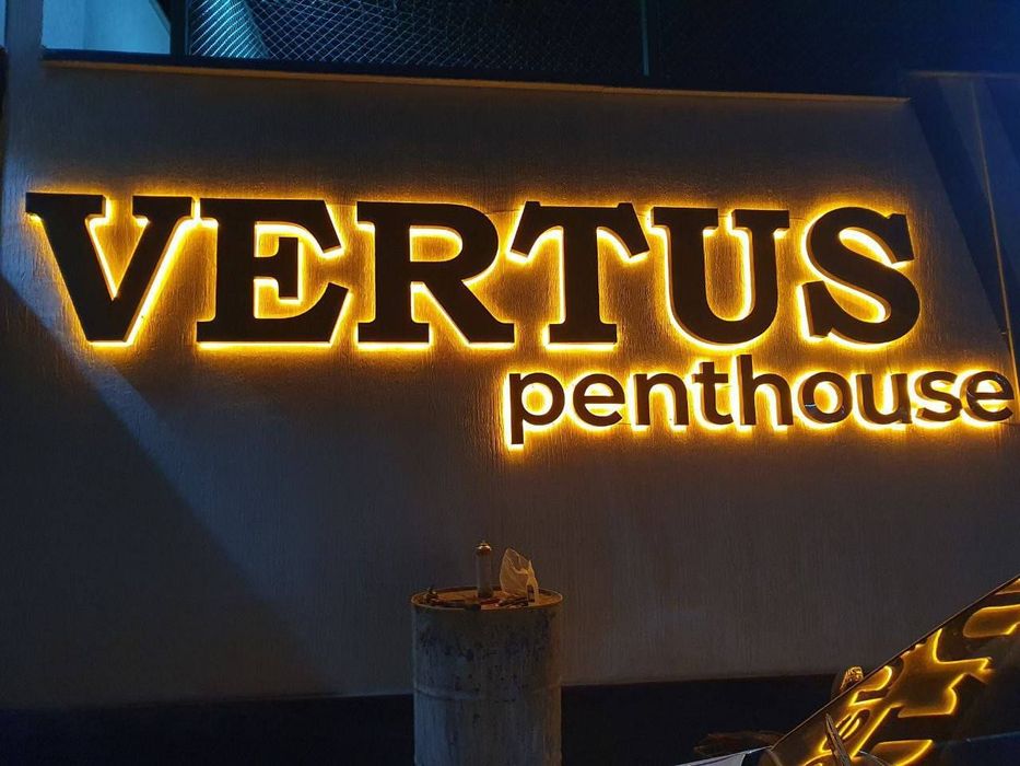 Наружная реклама.   Tashqi reklama. Banner.