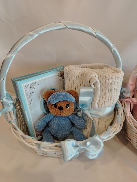 Подарък за изписване на бебе, подарък за новородено, подарък за погача